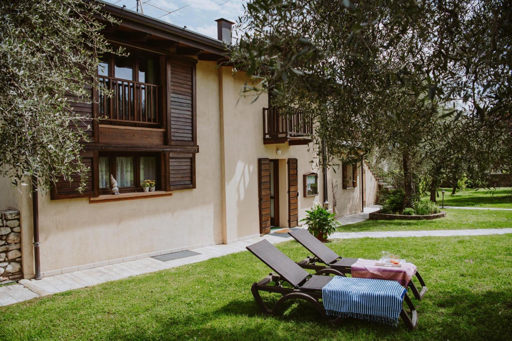 Campolivo Apartment Gargnano Ngoại thất bức ảnh